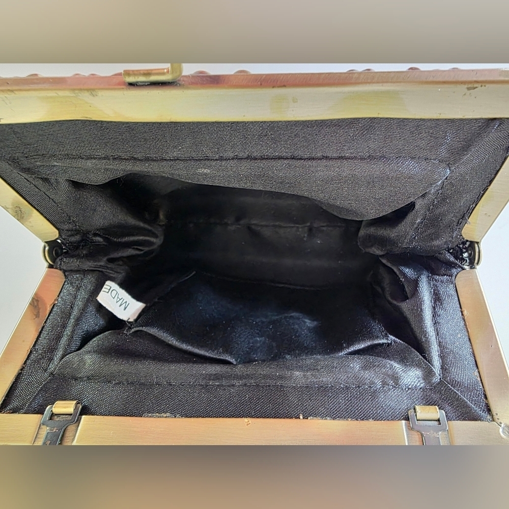 Vintage Inspired Black & Gold Kisslock Evening Bag- Crossbody/Clutch - Picture 11 of 11